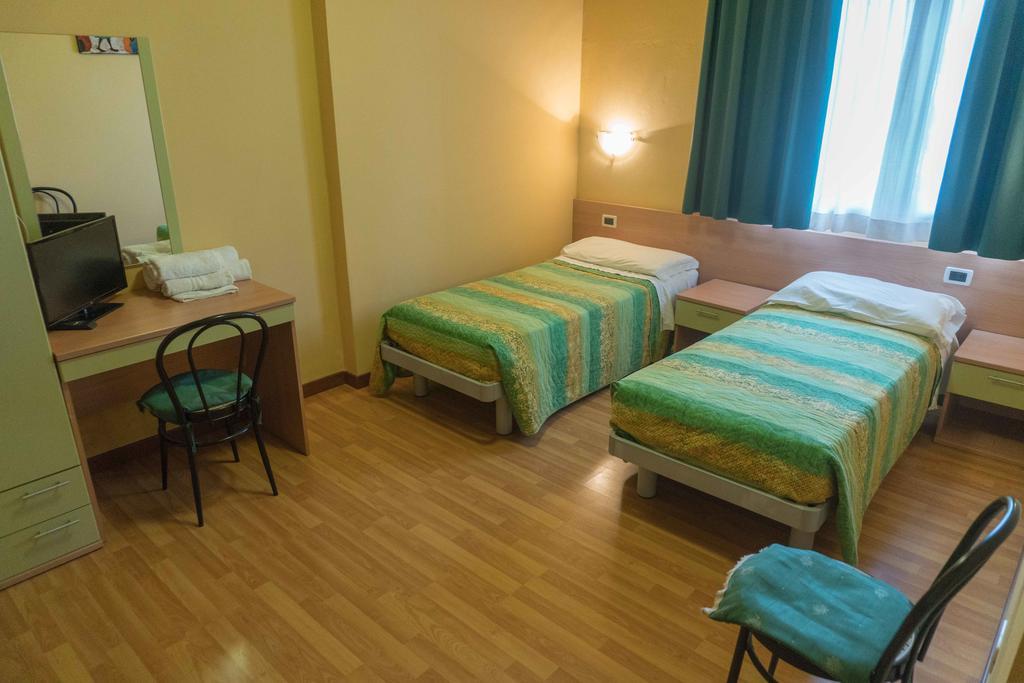 Ristorante Albergo Al Donatore Teor Ruang foto